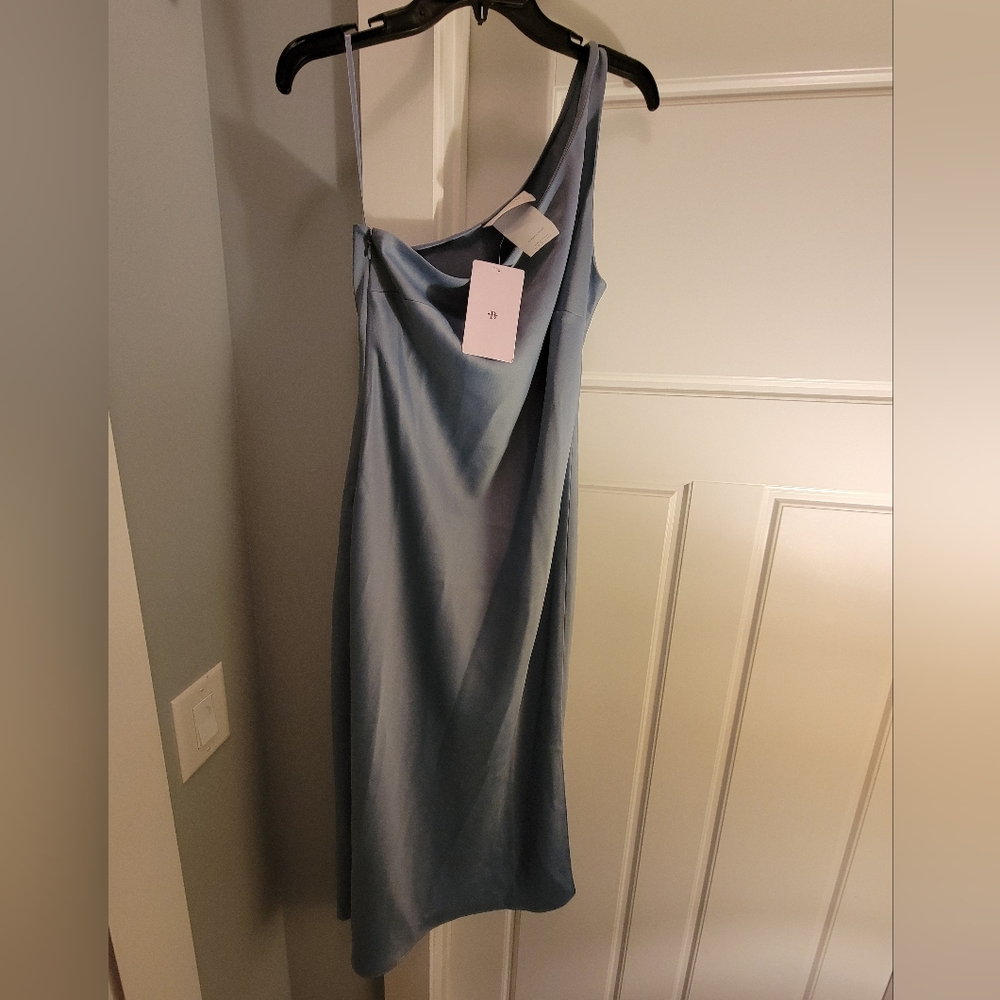 Beautiful new, never worn, evening dress